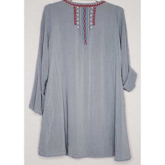 Andree by Units Womens Tunic Top Small Blue Embroidered V-Neck Roll Tab Sleeve - Picture 2 of 6